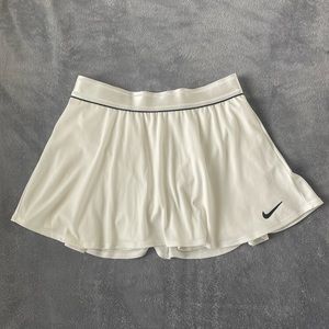 Nike Women’s Court Dri-Fit Flouncy Tennis Skirt